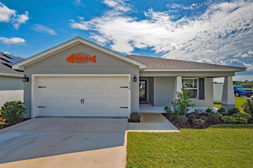 526 VALENTINA LANE AUBURNDALE, FL 33823