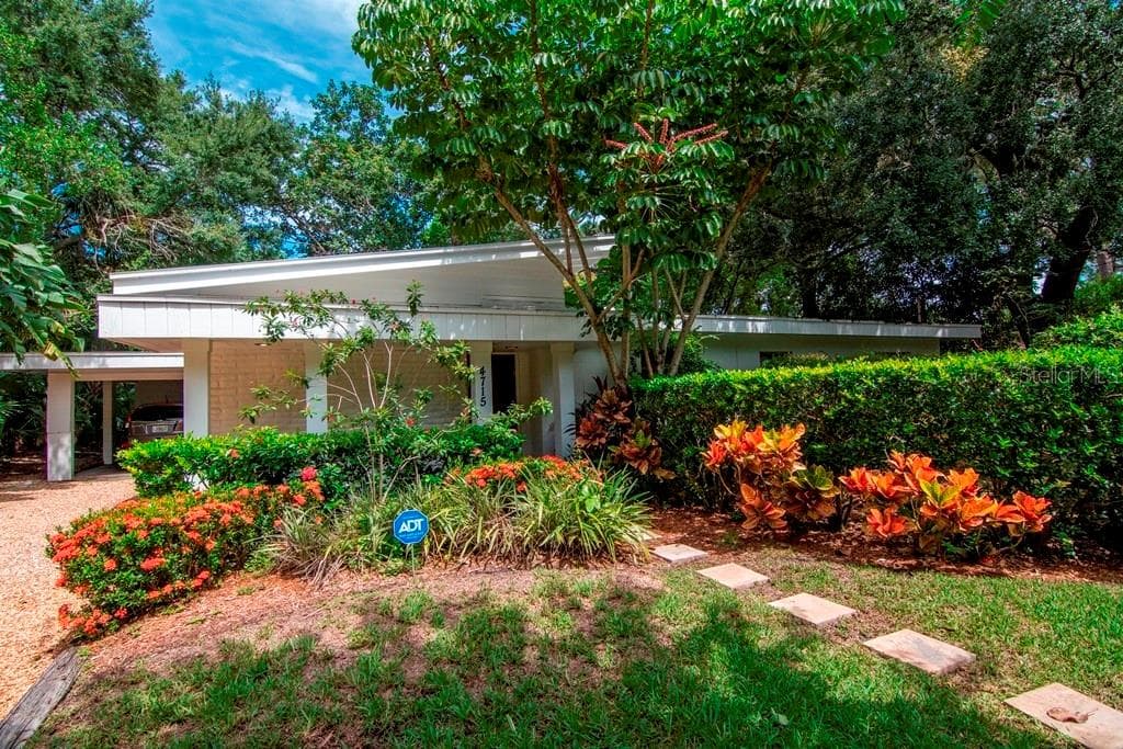 4715 W LAUREL ROAD TAMPA, FL 33629