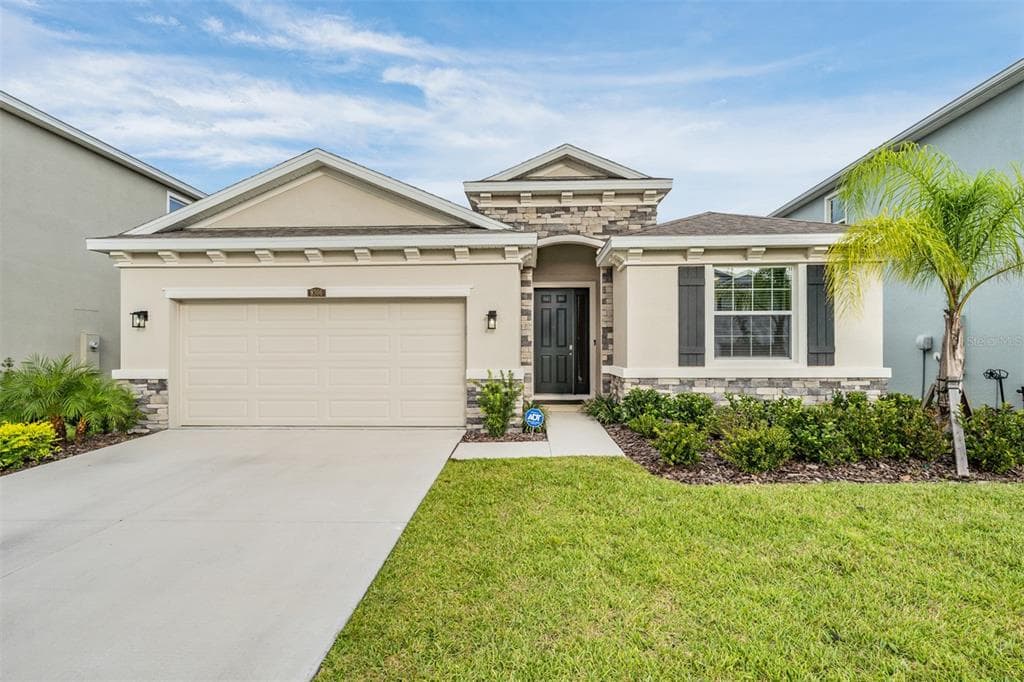 8306 BOWER BASS CIRCLE WESLEY CHAPEL, FL 33545
