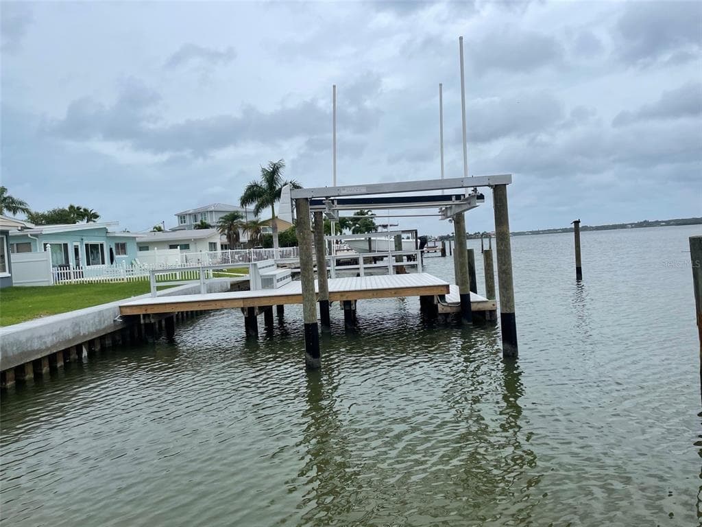 16105 5TH STREET E REDINGTON BEACH, FL 33708