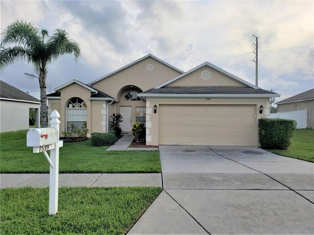 7539 MERCHANTVILLE CIRCLE ZEPHYRHILLS, FL 33540