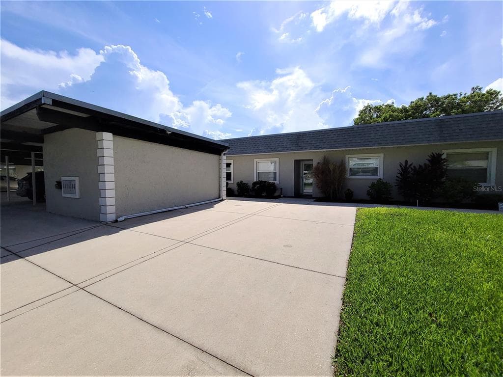 3535 TEESIDE DRIVE NEW PORT RICHEY, FL 34655