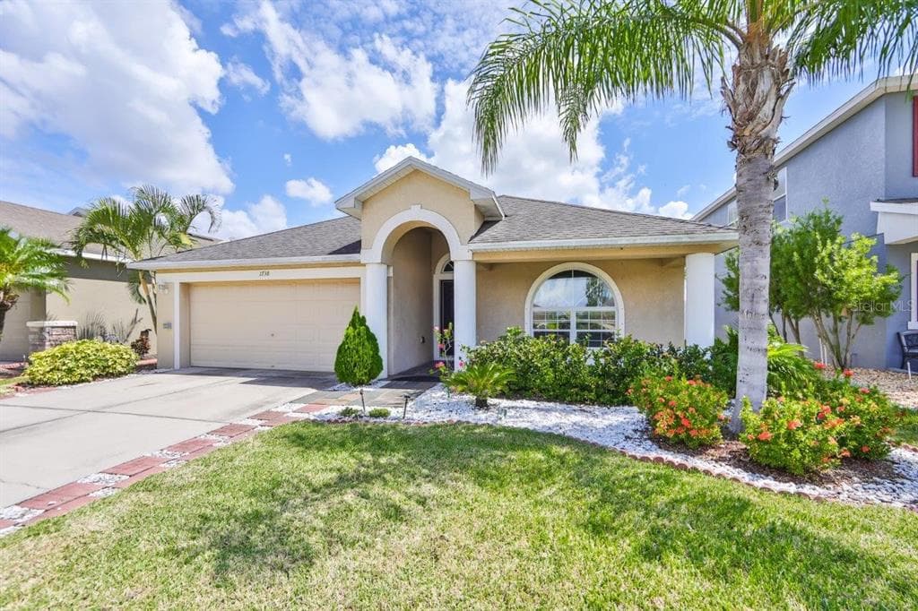 1738 BONITA BLUFF COURT RUSKIN, FL 33570