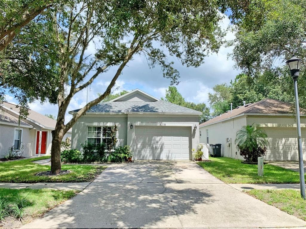 6215 KITERIDGE DRIVE LITHIA, FL 33547