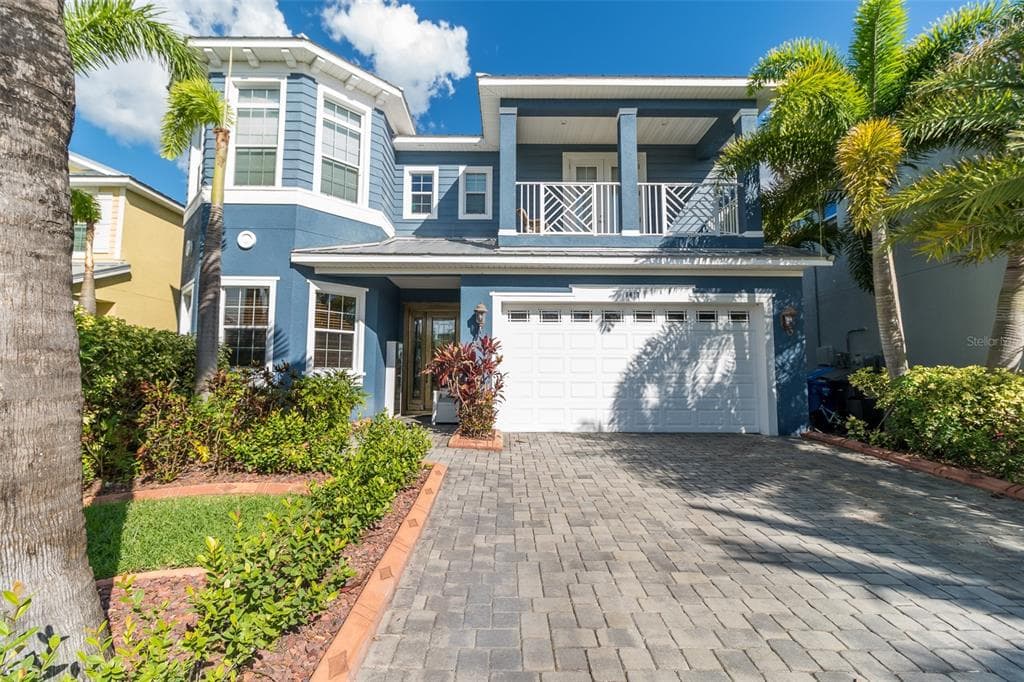 6417 GRENADA ISLAND AVENUE APOLLO BEACH, FL 33572