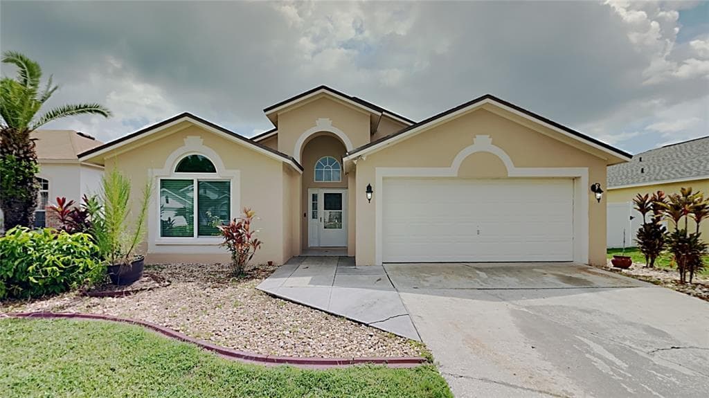 28815 STORMCLOUD PASS WESLEY CHAPEL, FL 33543