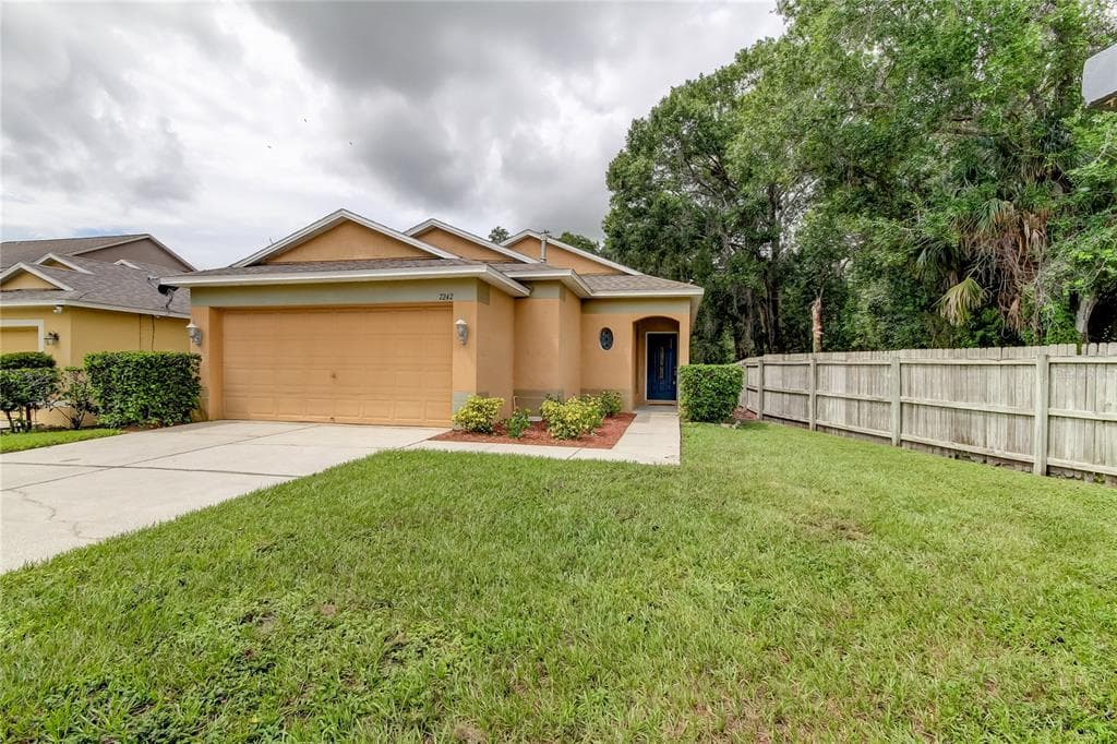 7242 BELLINGHAM OAKS BOULEVARD TAMPA, FL 33634