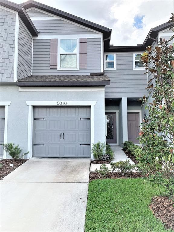 5010 BLUE LATAN LANE TAMPA, FL 33610