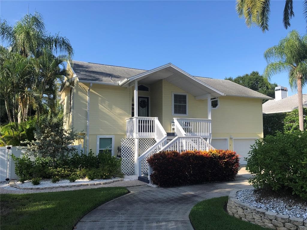 775 NATALIE LANE PALM HARBOR, FL 34683