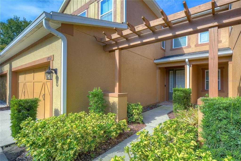 17012 GRANDE RESERVE PLACE LUTZ, FL 33548