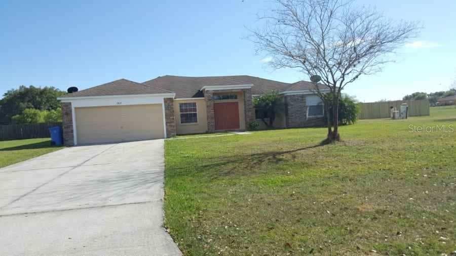 1617 AVONDALE RIDGE DRIVE PLANT CITY, FL 33567