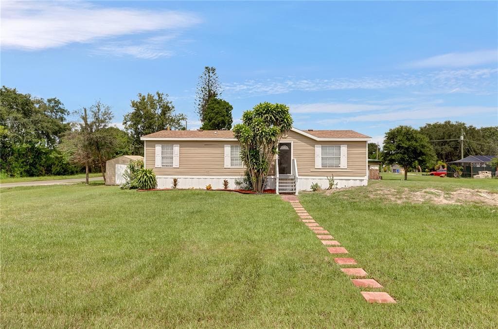 3704 PICKFORD AVENUE RUSKIN, FL 33570