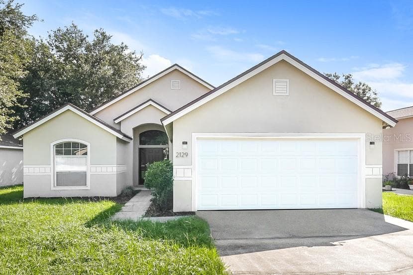 2129 FISH EAGLE STREET CLERMONT, FL 34714