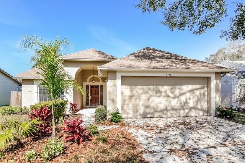 9726 CYPRESS POND AVENUE TAMPA, FL 33647