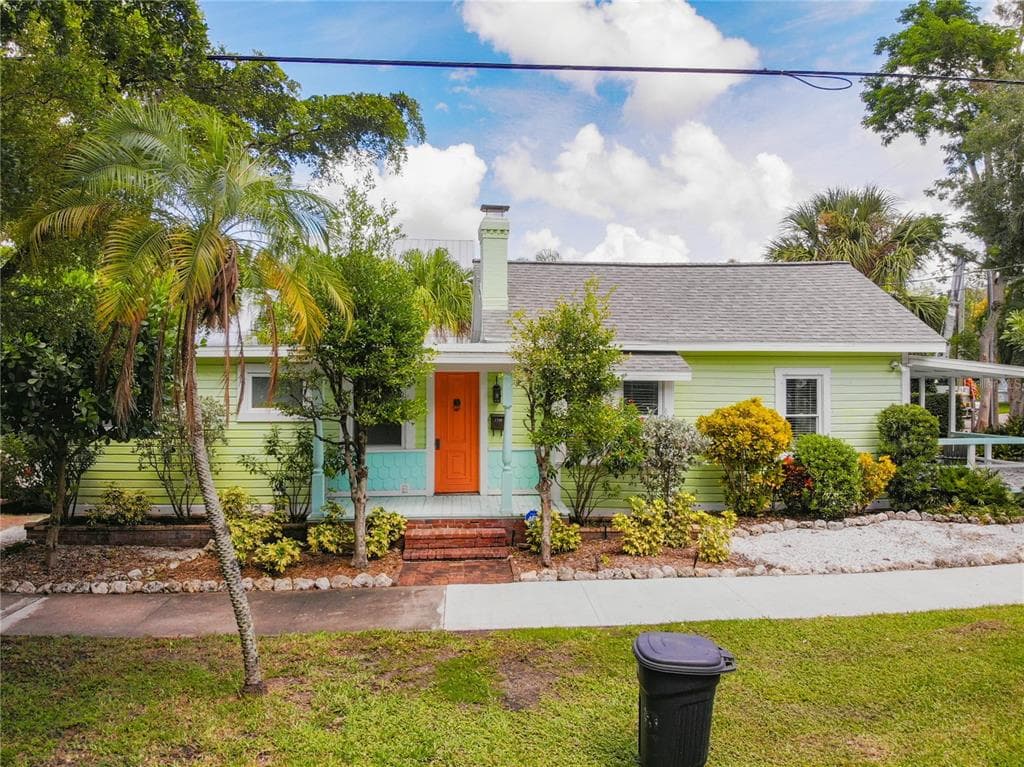 1745 OAK STREET SARASOTA, FL 34236