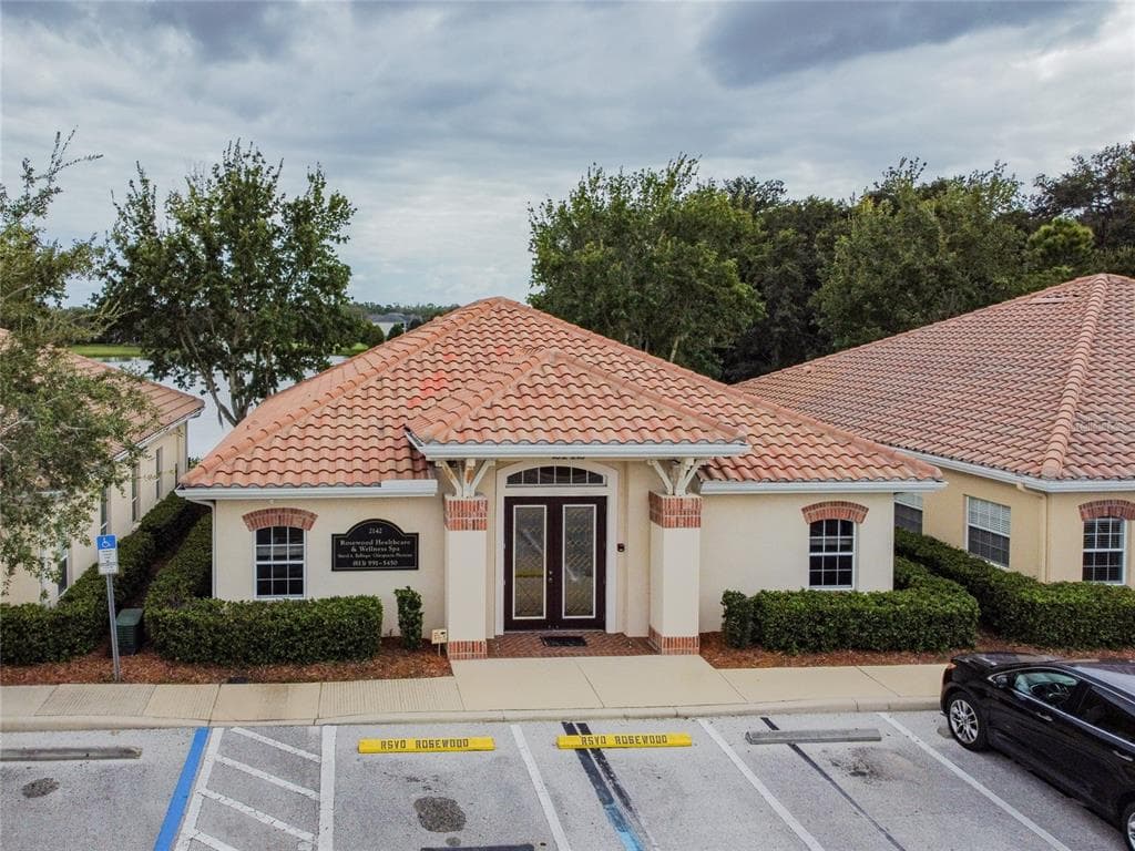 2142 ASHLEY OAKS CIRCLE WESLEY CHAPEL, FL 33544