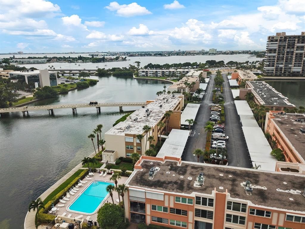 7465 BAY ISLAND DRIVE S UNIT 114 SOUTH PASADENA, FL 33707