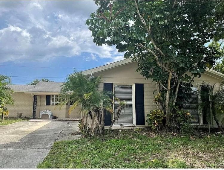 6508 LENORE DRIVE TAMPA, FL 33634