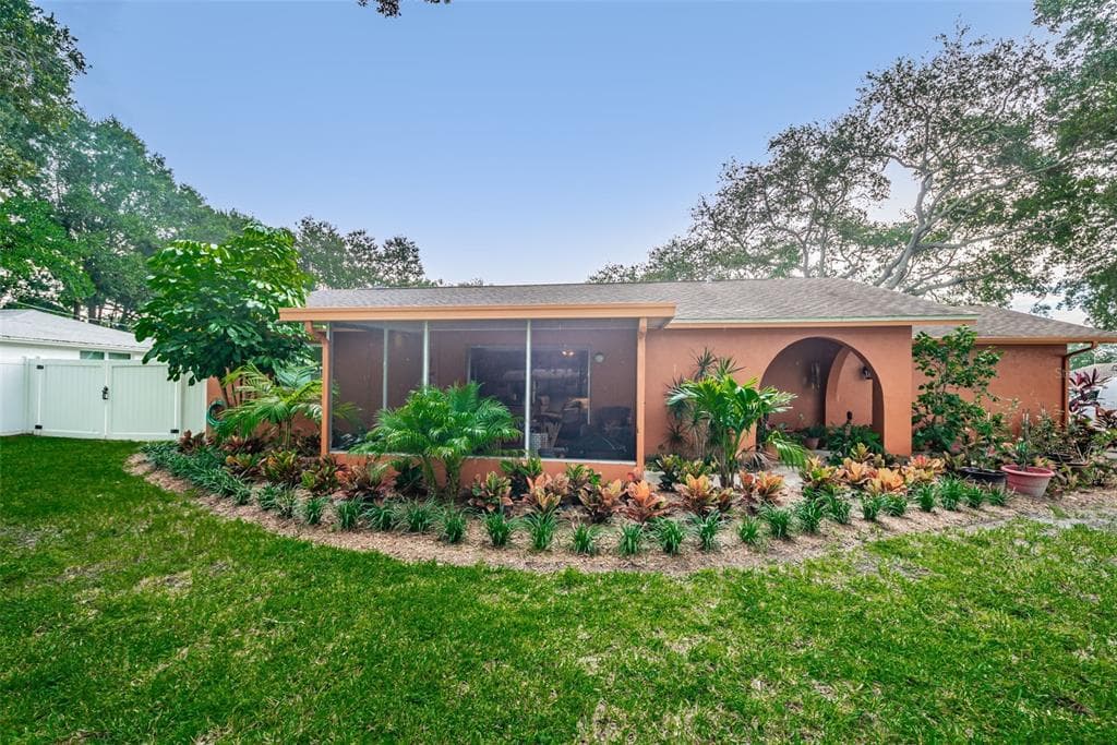 969 GULF VIEW BOULEVARD DUNEDIN, FL 34698