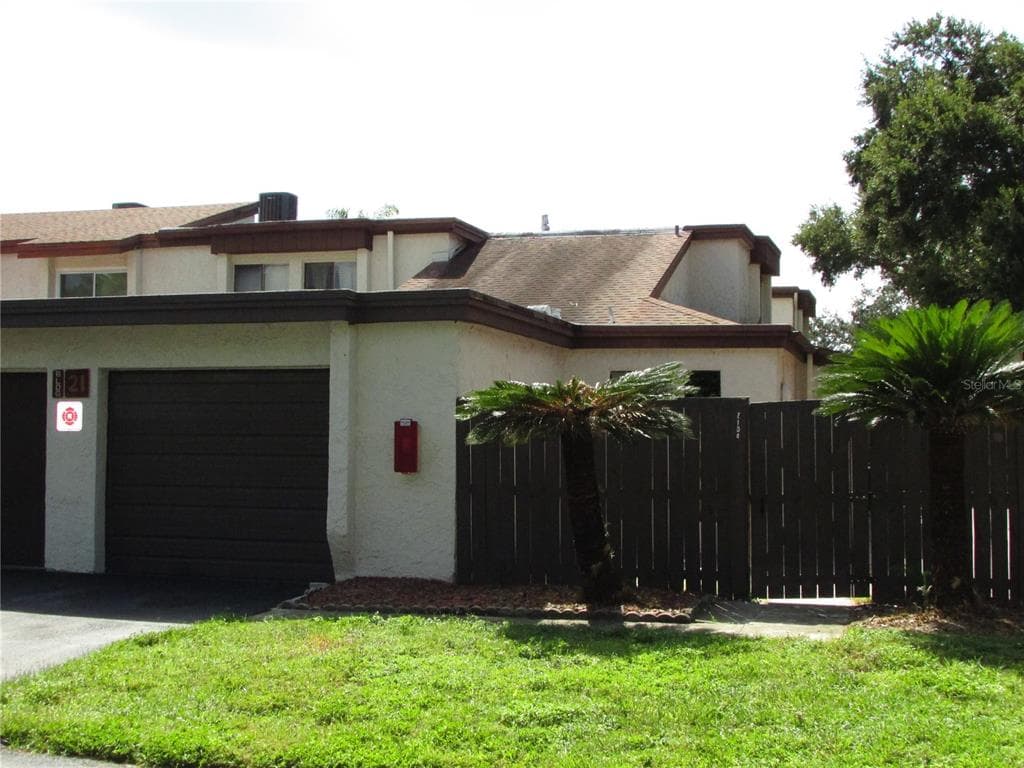 2095 SUNSET POINT ROAD UNIT 2104 CLEARWATER, FL 33765
