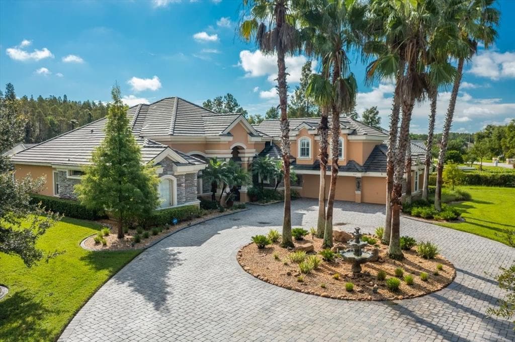 4602 CHEVAL BOULEVARD LUTZ, FL 33558