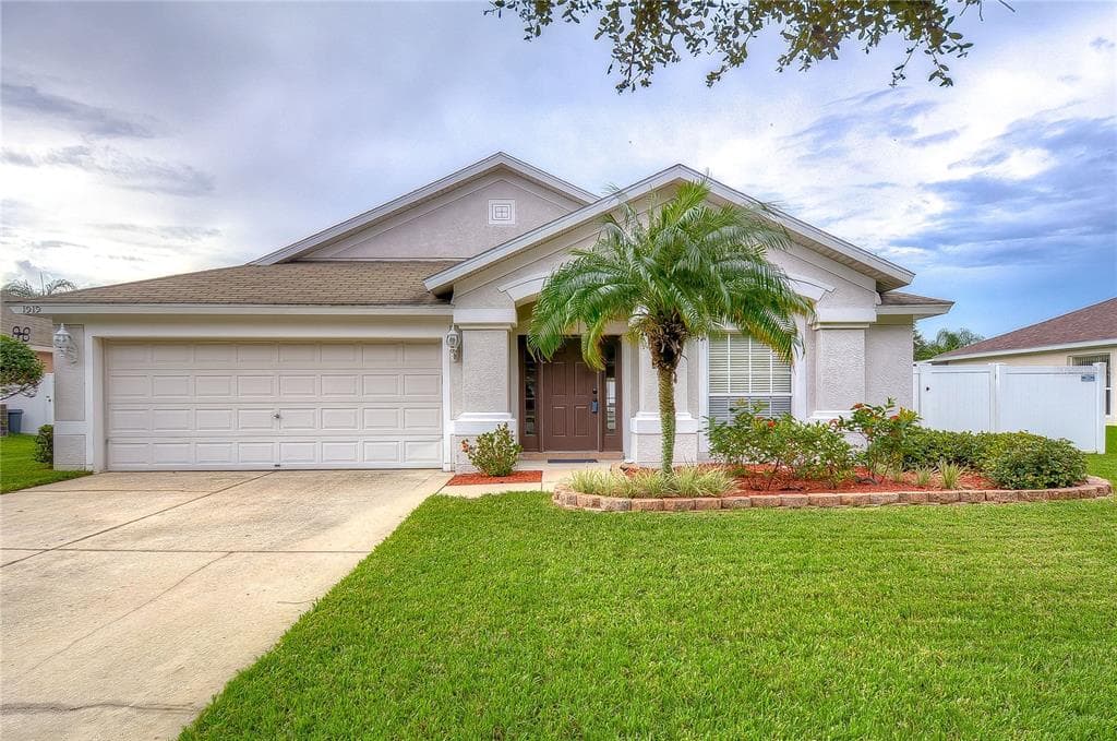 1919 SAMANTHA LANE VALRICO, FL 33594