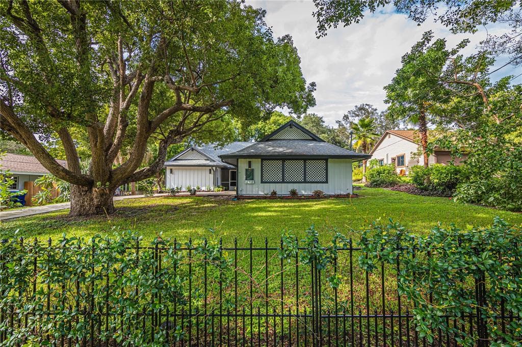 310 RIDGE ROAD PALM HARBOR, FL 34683