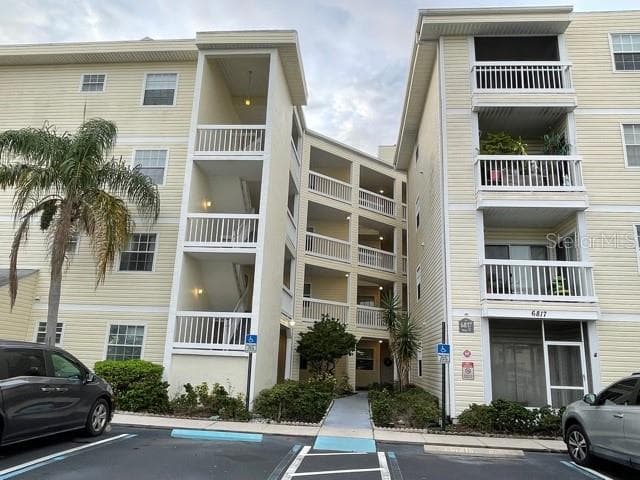 6817 STONES THROW CIRCLE N UNIT 17104 ST PETERSBURG, FL 33710