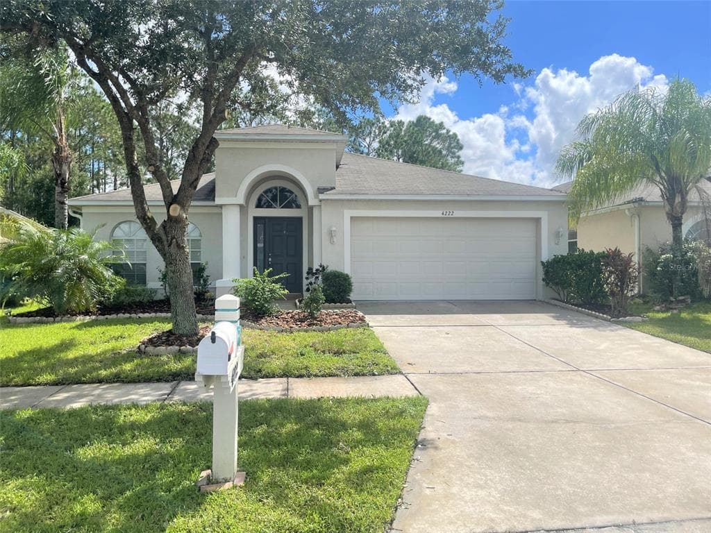 4222 MEDBURY DRIVE WESLEY CHAPEL, FL 33543