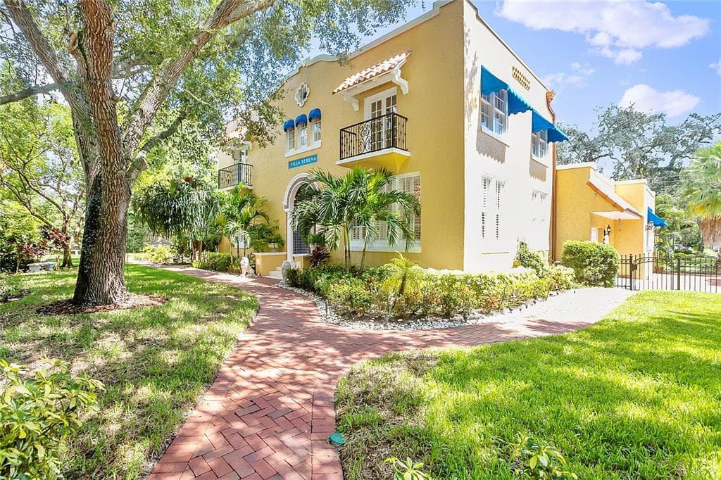 704 S WEST SHORE BOULEVARD TAMPA, FL 33609