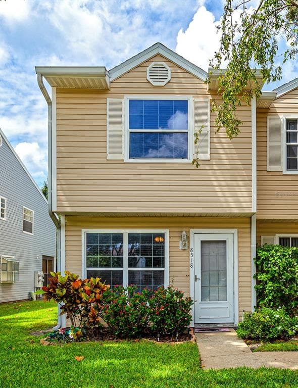 8518 J R MANOR DRIVE TAMPA, FL 33634