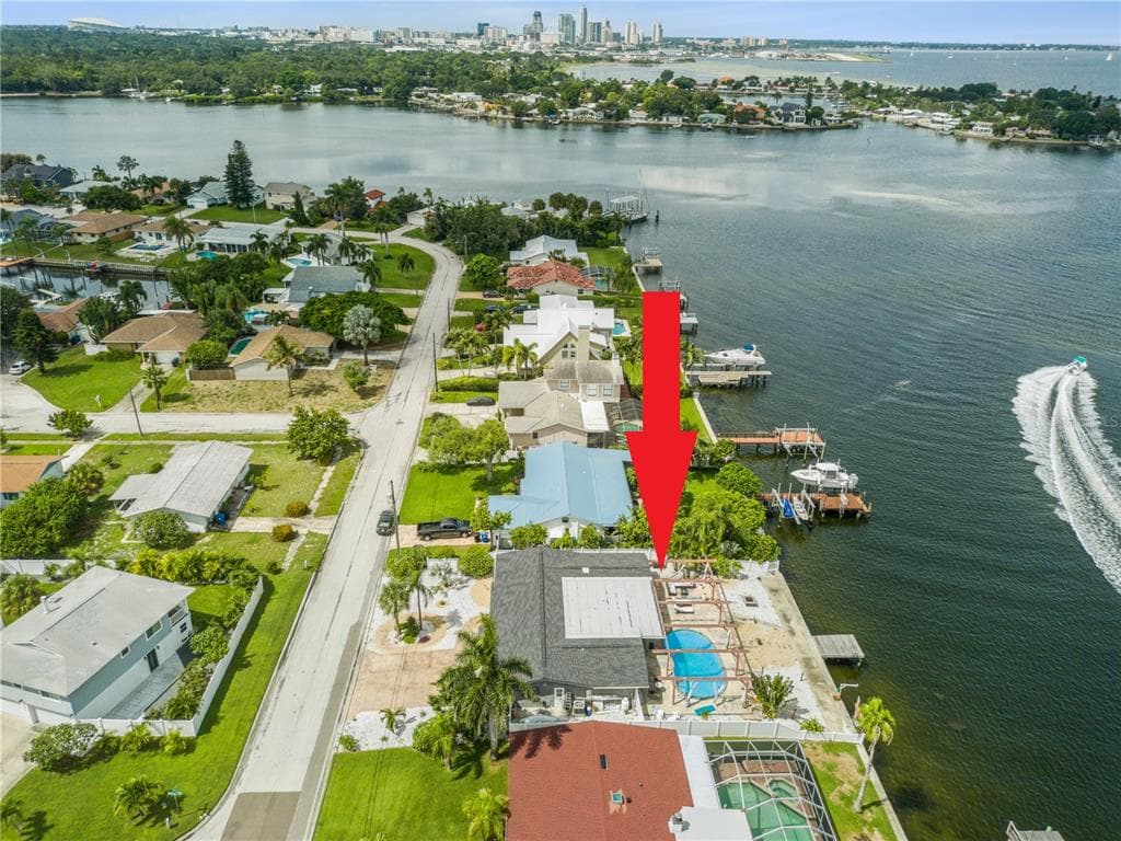3396 COQUINA KEY DRIVE SE ST PETERSBURG, FL 33705