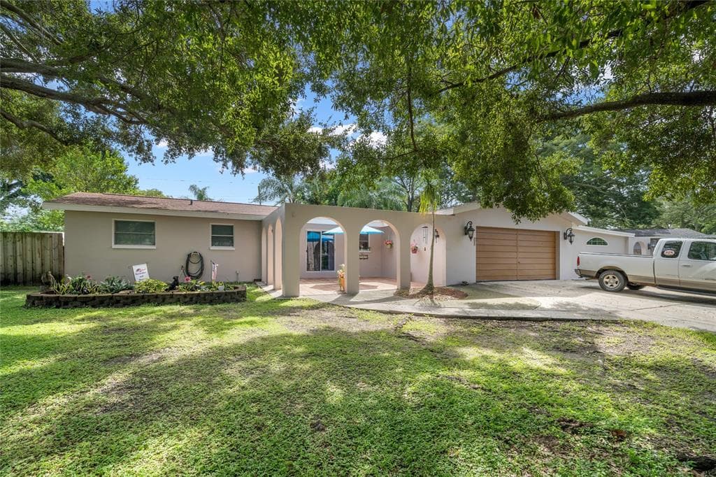 1705 EVANS DRIVE CLEARWATER, FL 33759