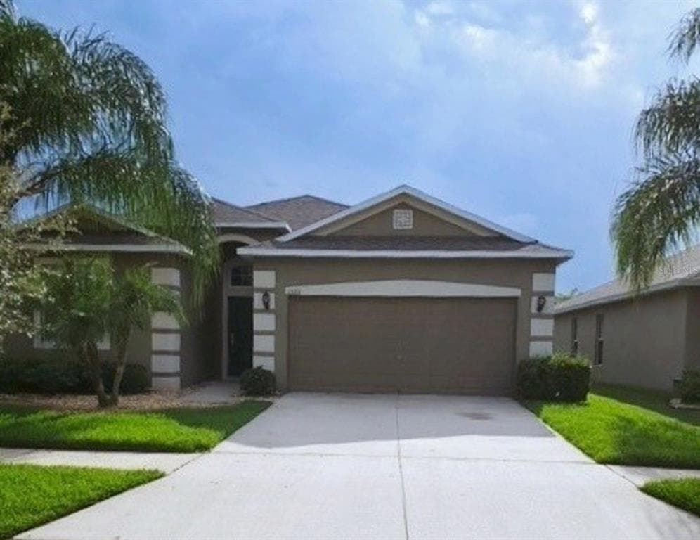 13211 ROYAL PINES AVENUE RIVERVIEW, FL 33579