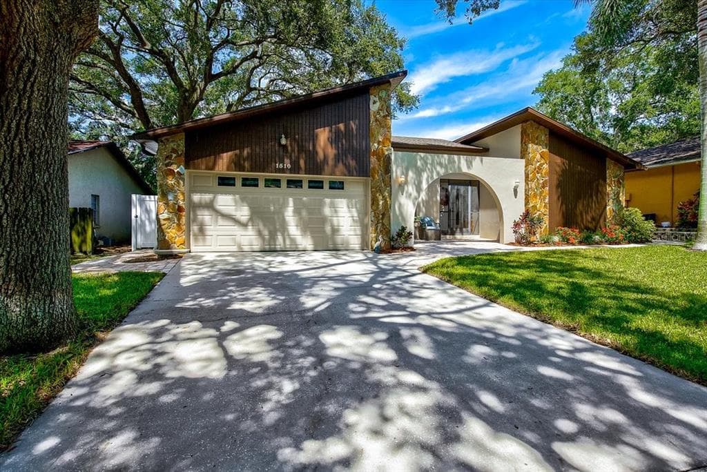 1510 OHIO AVENUE DUNEDIN, FL 34698