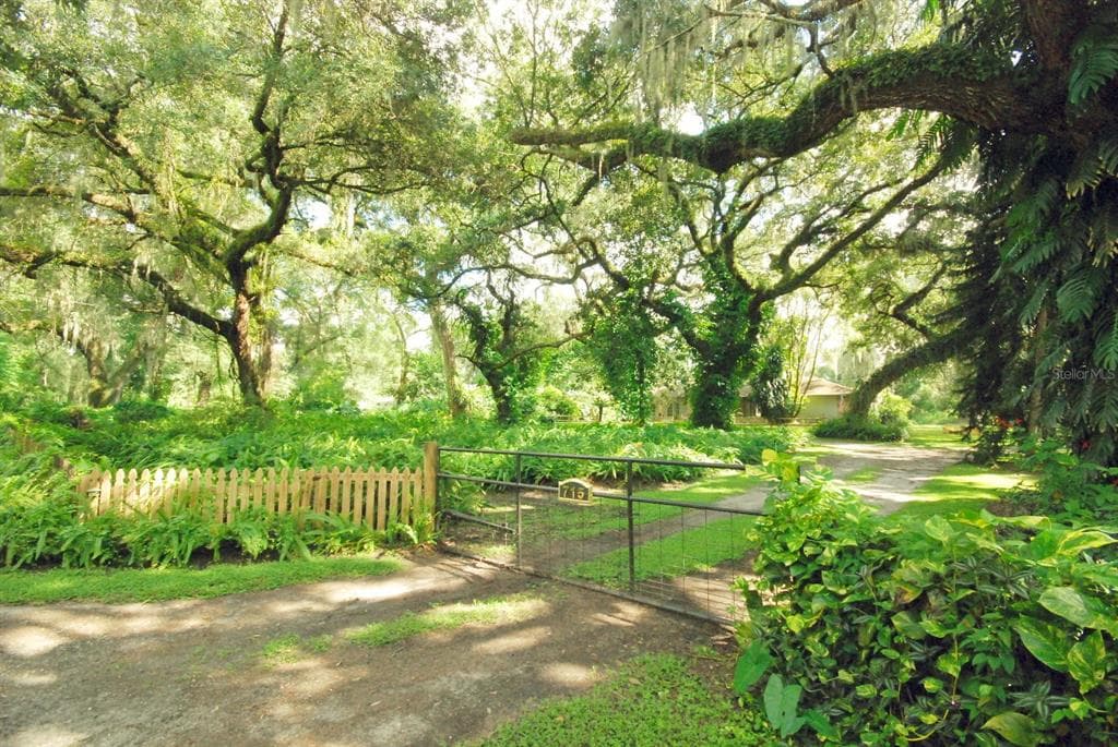 715 ROSIER ROAD BRANDON, FL 33510