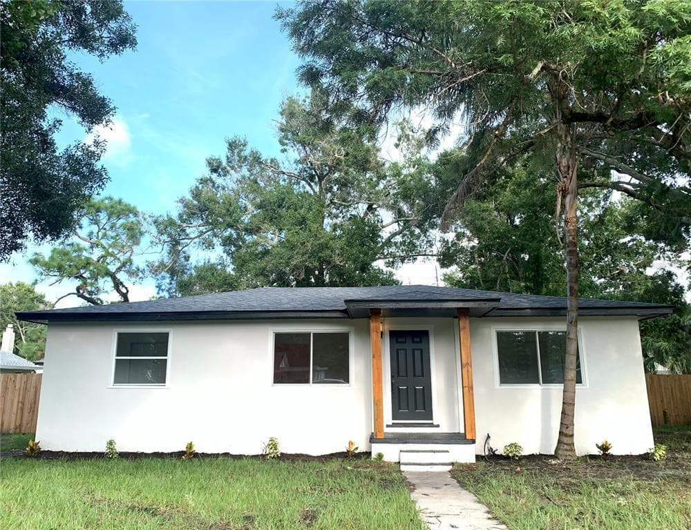 6437 30TH WAY N ST PETERSBURG, FL 33702