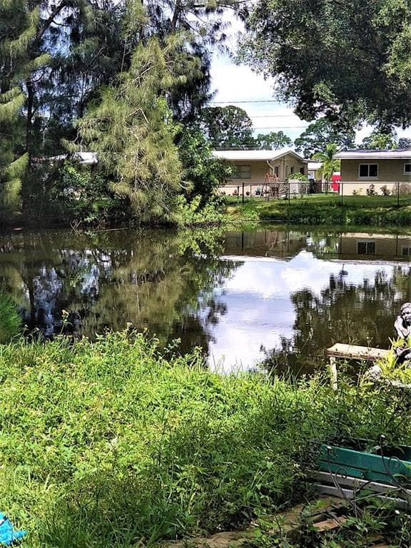 7188 111TH STREET SEMINOLE, FL 33772