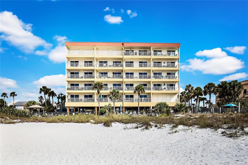 13000 GULF LANE UNIT 406 MADEIRA BEACH, FL 33708