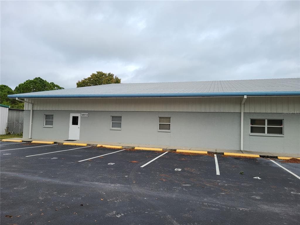 6801 114TH AVENUE UNIT B LARGO, FL 33773