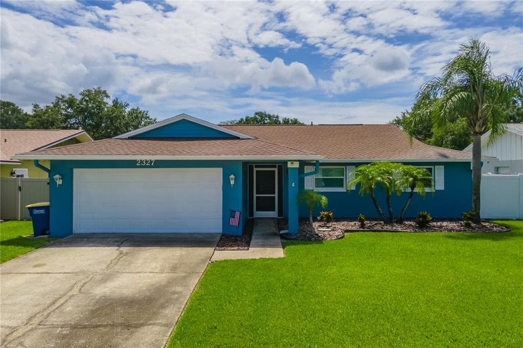 2327 MOORE HAVEN DRIVE W CLEARWATER, FL 33763