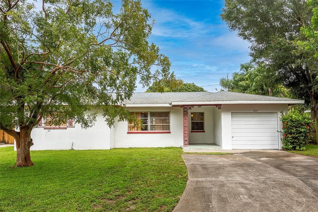 1227 ARDEN AVENUE CLEARWATER, FL 33755