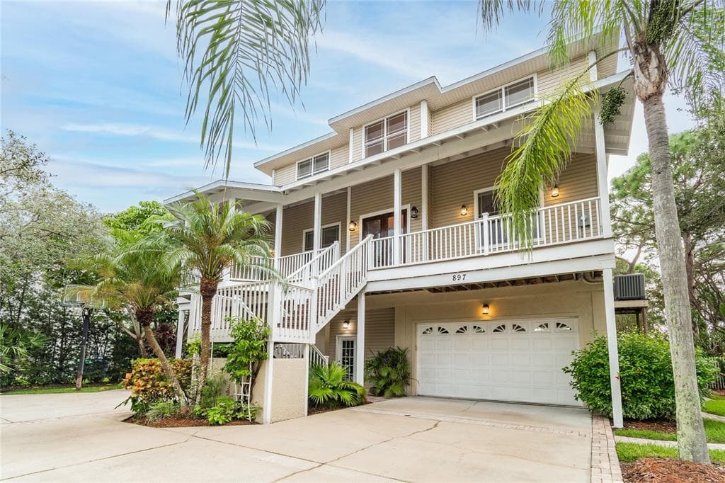 897 POINT SEASIDE DRIVE CRYSTAL BEACH, FL 34681