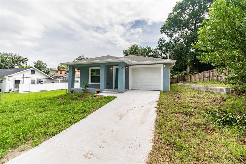 8409 N ALASKA STREET TAMPA, FL 33604