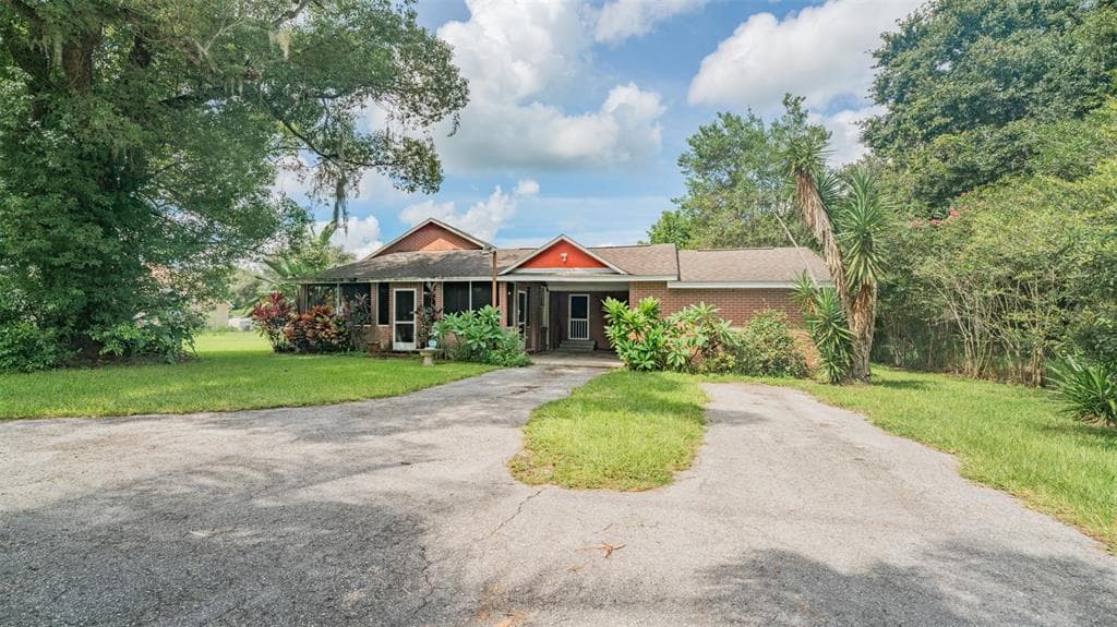 4717 KEENE ROAD PLANT CITY, FL 33565