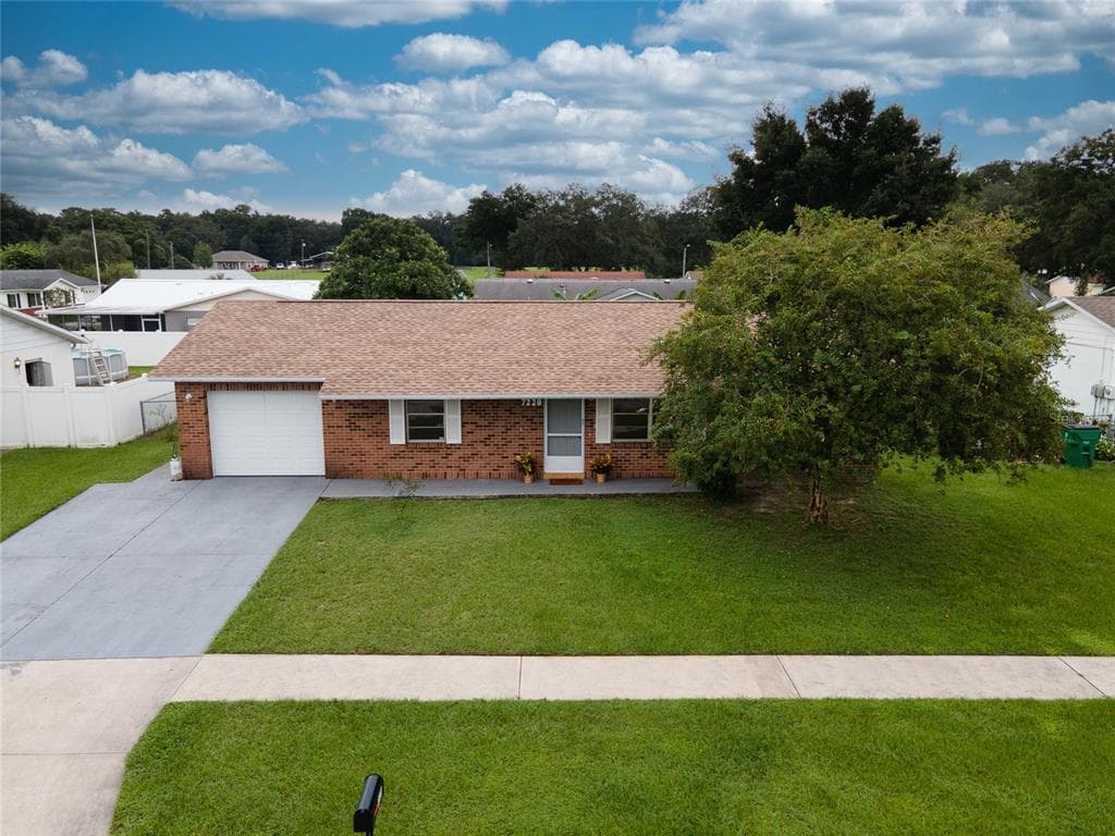 7220 LANDOVER DRIVE ZEPHYRHILLS, FL 33540