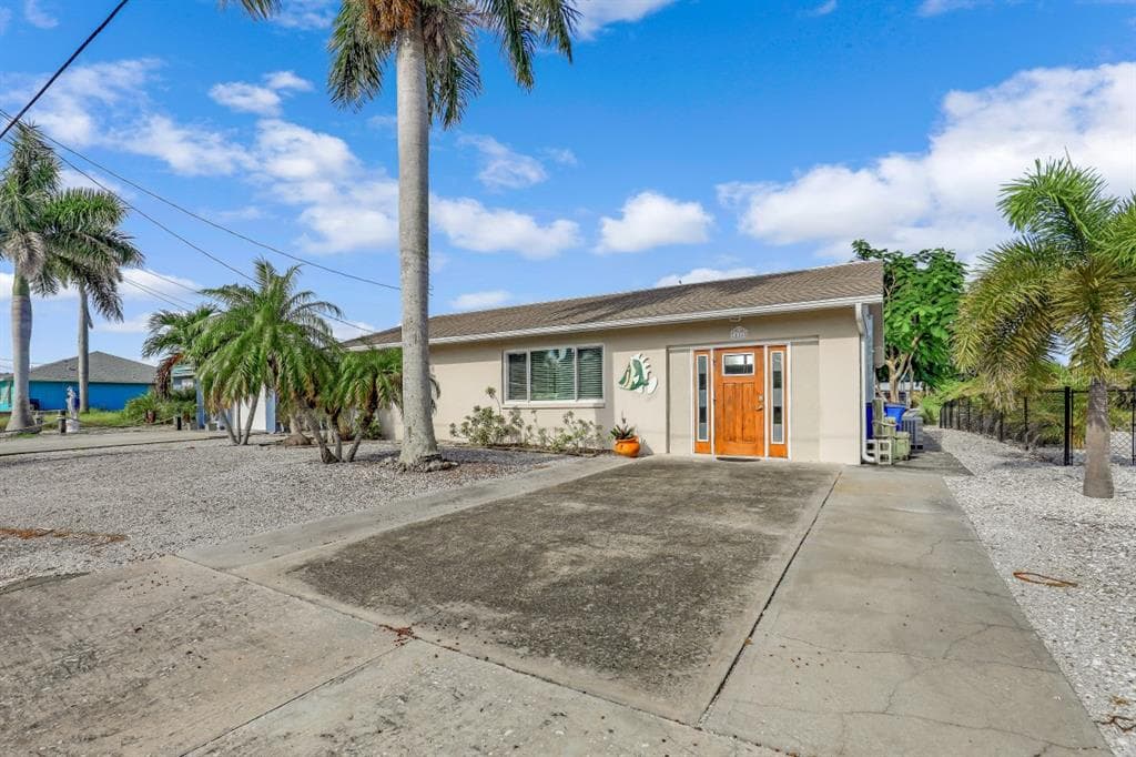 16125 BUCCANEER STREET BOKEELIA, FL 33922