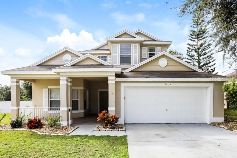 1409 LONGVILLE CIRCLE TAVARES, FL 32778