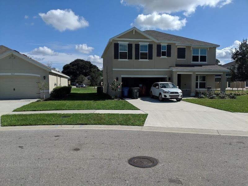 9615 TRONCAIS CIRCLE