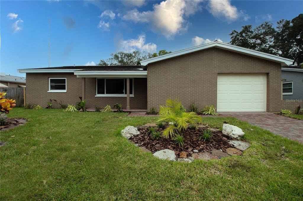 8097 92ND STREET SEMINOLE, FL 33777